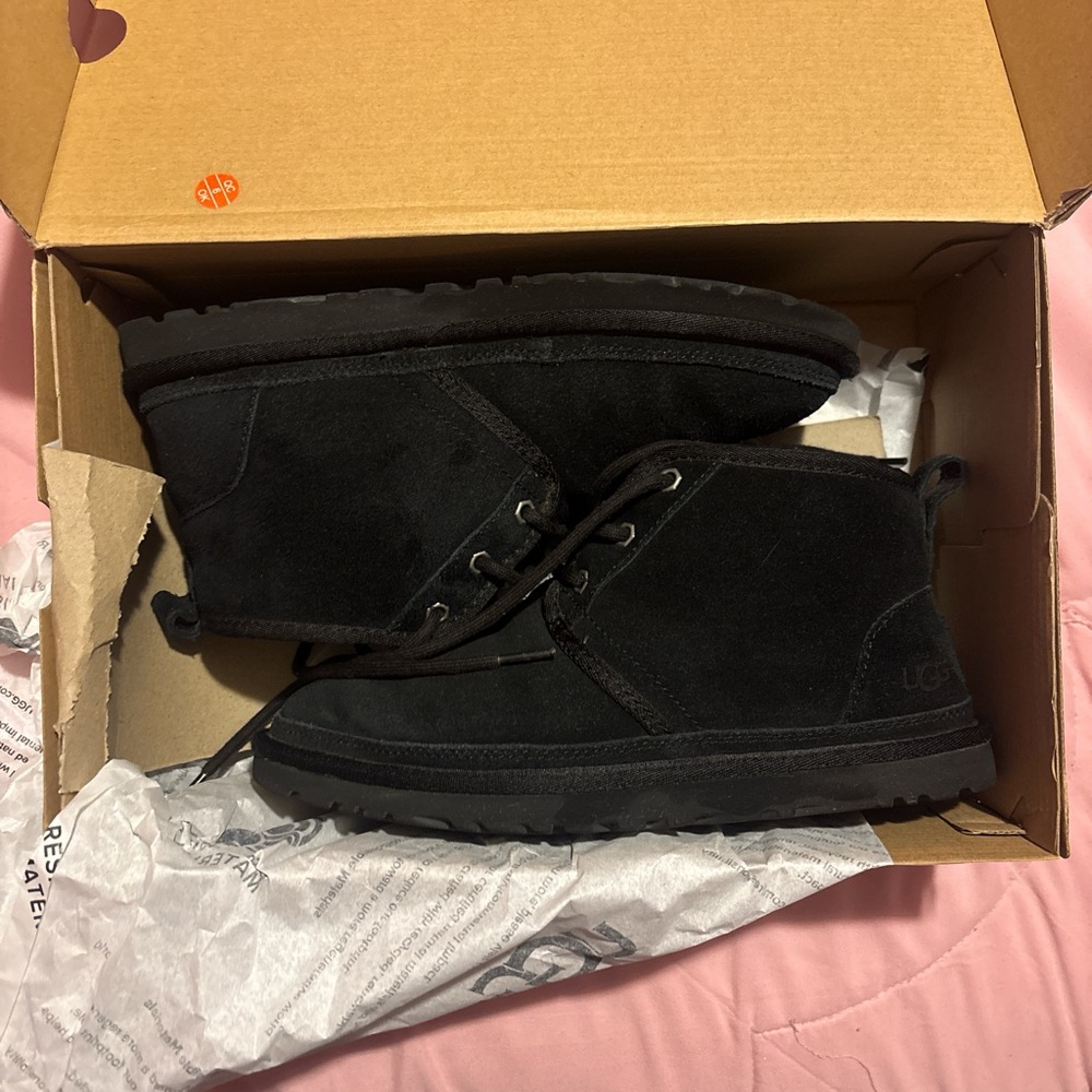 UGG women’s Black Chukka Boots